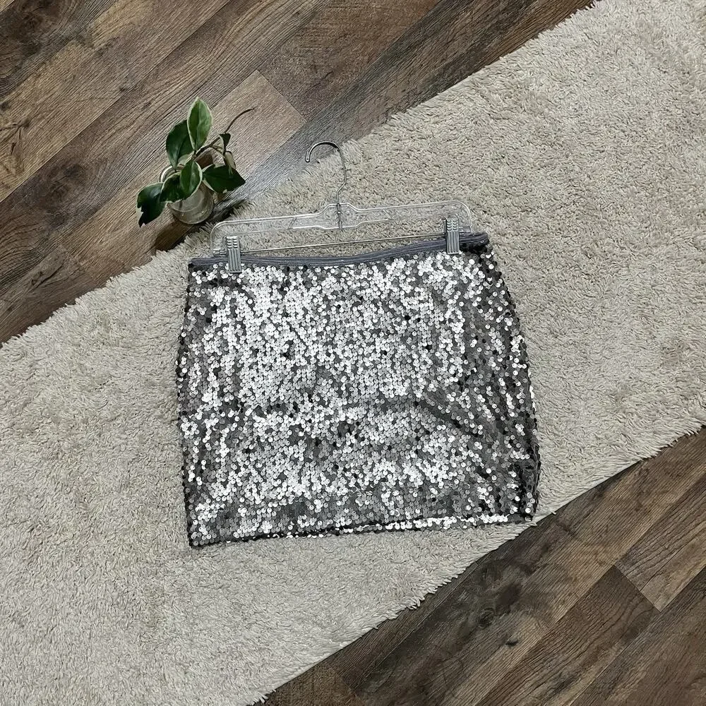 Express Size Small Metallic Silver Sequin Stretch Pull-On Mini Skirt